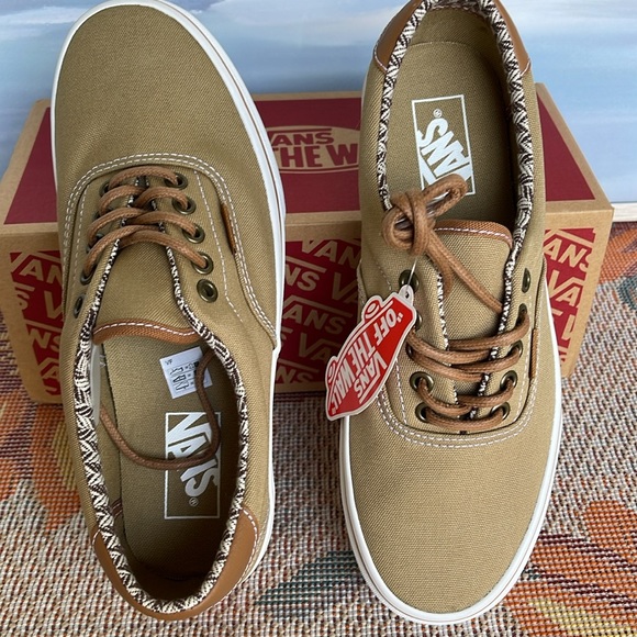 Vans WMNS Era 59
C&L Khaki/Chevron
VN0A38FSKHC
Sneakers - Picture 13 of 16